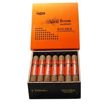 AGING ROOM SOLERA SHADE FESTIVO (52X4 5/7)