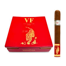 [INTREF010610] VEGAFINA YEAR OF THE TIGER '22 TORO EXTRA(52X61/8)