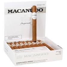 [INTREF006158] MACANUDO INSPIRADO WHITE TORO 6 1/2 X 50 (20)