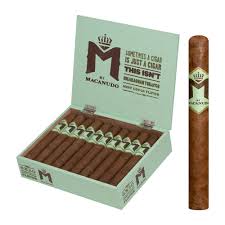 [INTREF006300] M BY MACANUDO MINT TORO 6X50 (20)