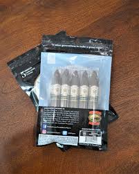 [INTREF004182] GH PYRAMID 61/8 X 52 PACK (5) GRAN HABANO