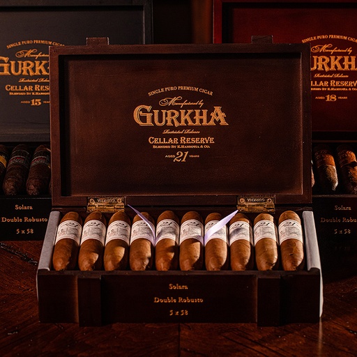 [INTREF002394] GURKHA CELLAR RESERVE 21 YEARS TRAY (75)