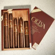 [INTREF007402] OLIVA SERIE V SPECIAL SAMPLER  (5)