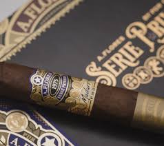 [INTREF008038] PDR A FLORES SERIE PRIVADA MADURO TORO(24)