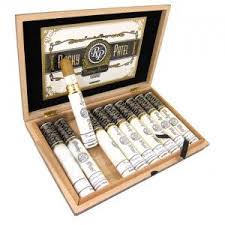 [INTREF009373] RP VINTAGE 1999 TORO ALUMINUM TUBO 6X50 (10) ROCKY PATEL