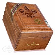 [INTREF010064] TATUAJE BON CHASSEUR 5 3/8X52  (20)